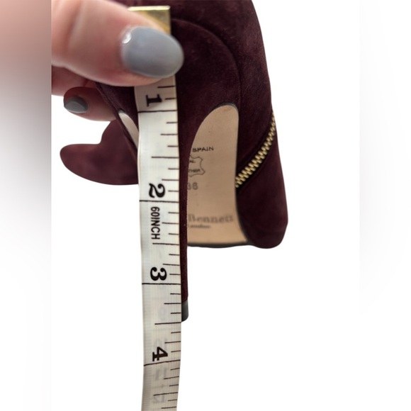 L.K. Bennett Doris Suede Pumps Size 36 US 5 1/2
Burgundy Zipper Heel Ankle Boots - Picture 7 of 7